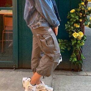 Rare UFO parachute cargo capri pant